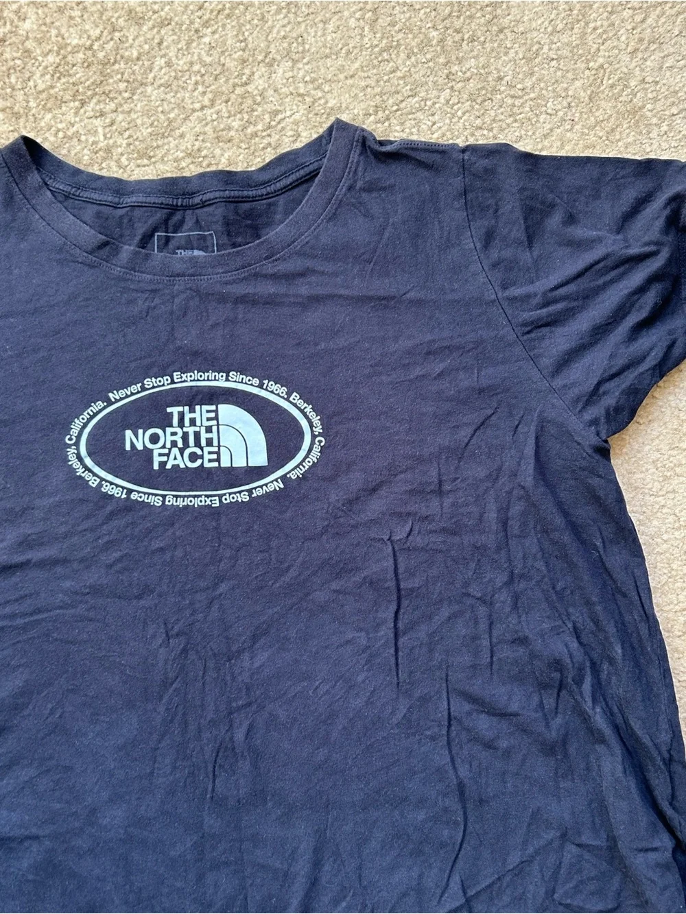 The North Face Women’s 2X Black Graphic Logo T-Shirt Short Sleeve Tee - Picture 3 of 4